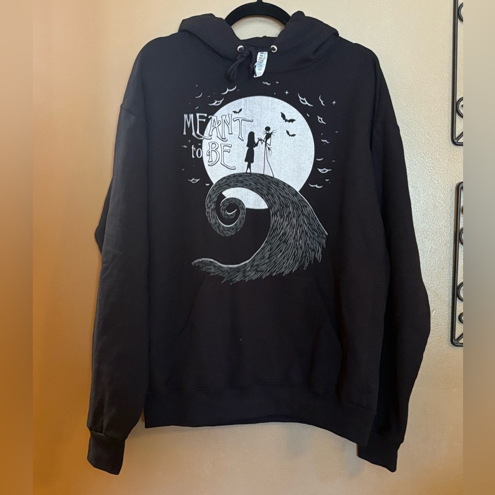 Disney Nightmare Before Christmas Jack and Sally Black Hoodie Size Large NWOT